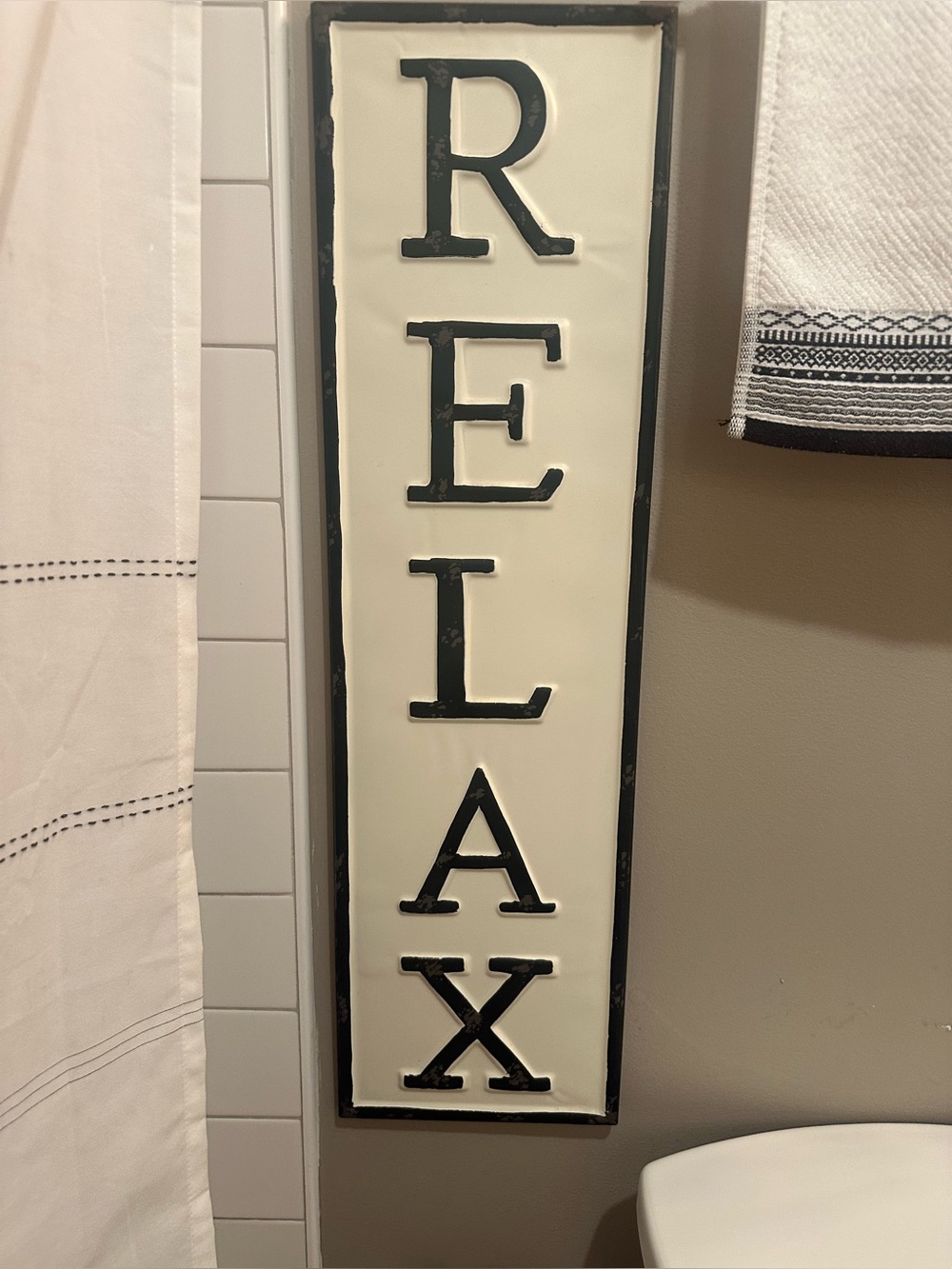 RELAX Vertical Wall Sign in Cream and Black